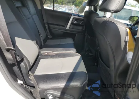 2023 Toyota 4Runner Se из США, поврежденный, VIN JTENU5JR8P6190377